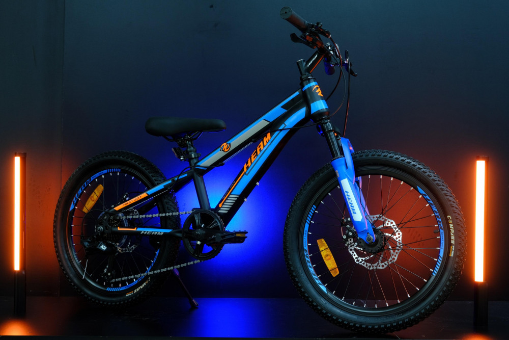 Heam First 207 Матовый Чёрно/Оранжевый/Синий